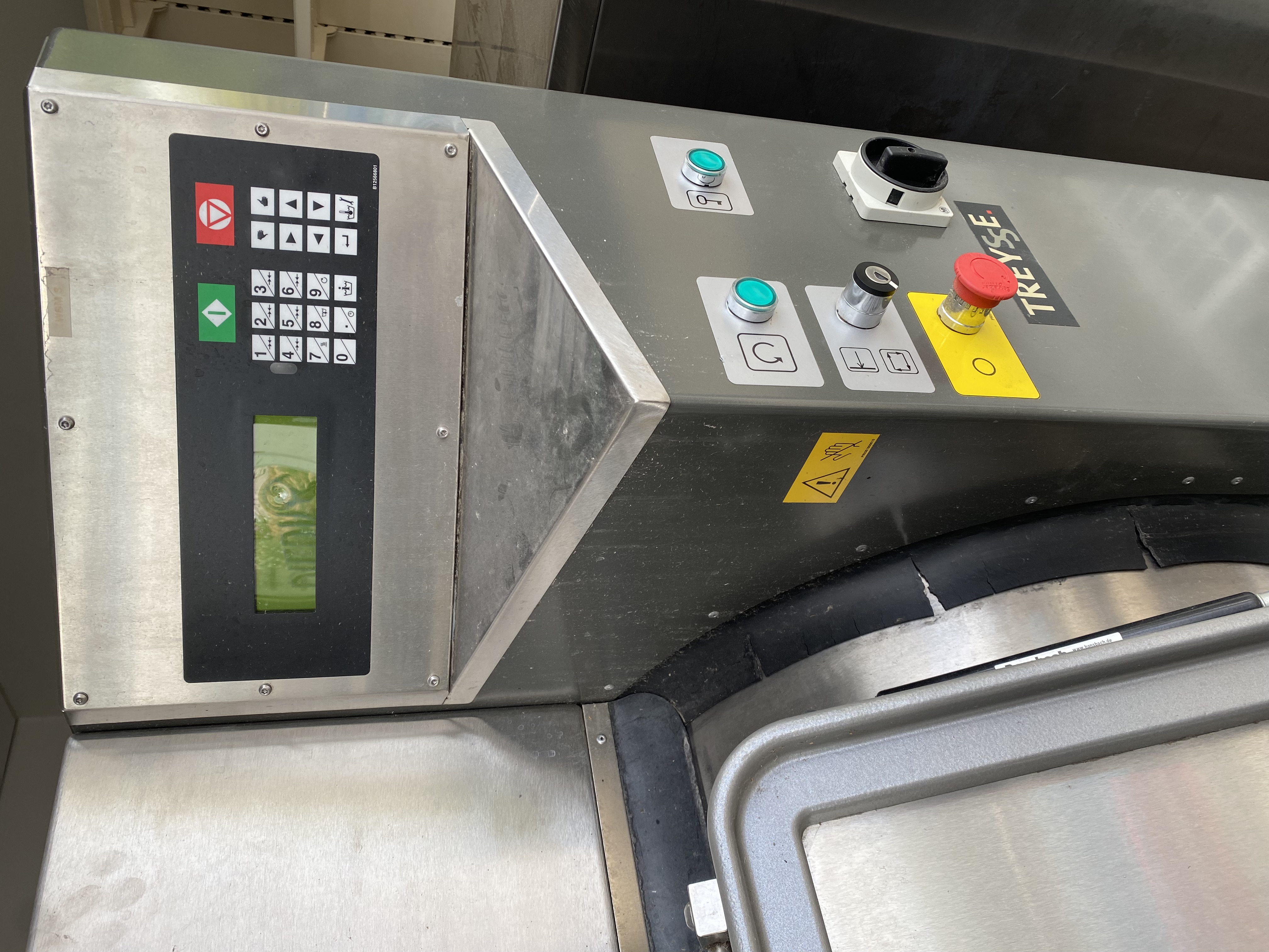 IPSO IB 332 Trennwand-Waschschleudermaschine, 33 kg, Elektro- und Dampfbeheizung, Baujahr 2016, gebraucht
