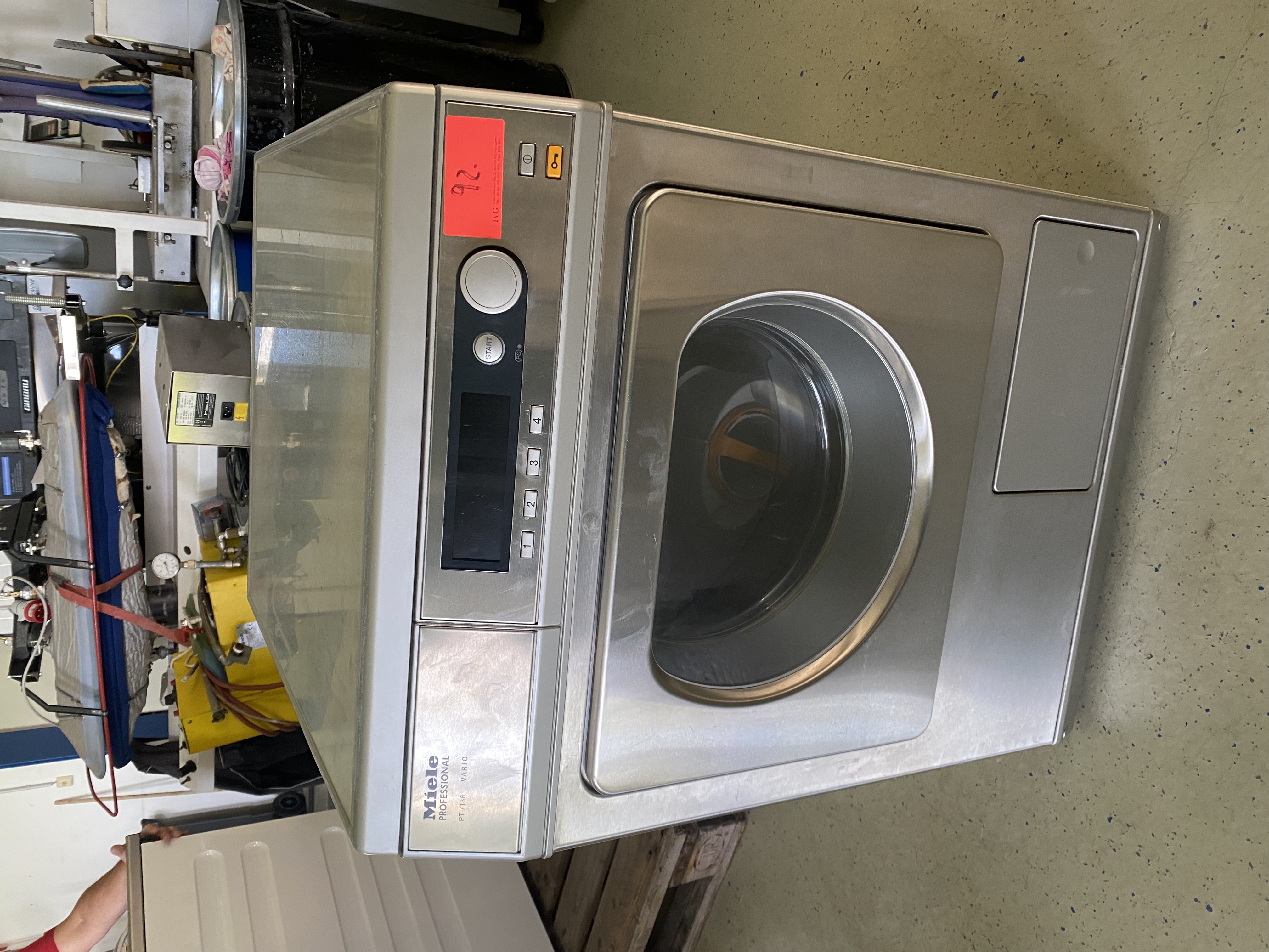 Miele Professional PT 7136 Vario Ablufttrockner, 6,5 kg, Baujahr 2013, gebraucht