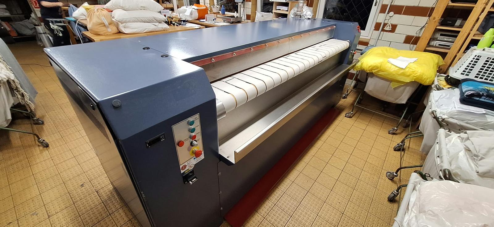 Gebrauchte LACO Muldenmangel D500 x 2200 G - gasbeheizt, 2.200 mm Arbeitsbreite